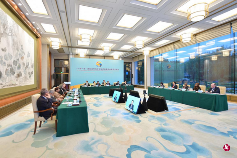 �й���ý�Ʋ��ַ�������쵼�˲���һ��һ·��̳����֮��