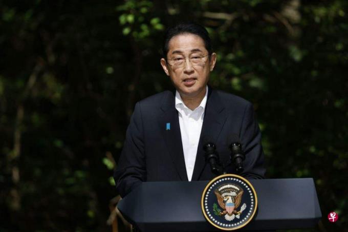 ����Ӳ츣���˵�վ��ž�����ˮ���� 