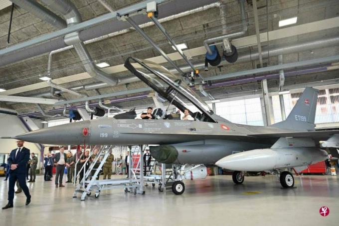 ��������Ϊ�ڿ����ṩ61��F-16ս����