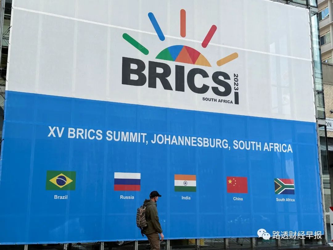 ��40����������ש���Ҽ��ţ�Ѱ������ƽ����������