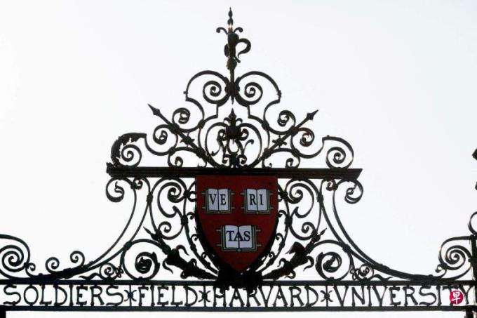 ��������������������˭���Σ�