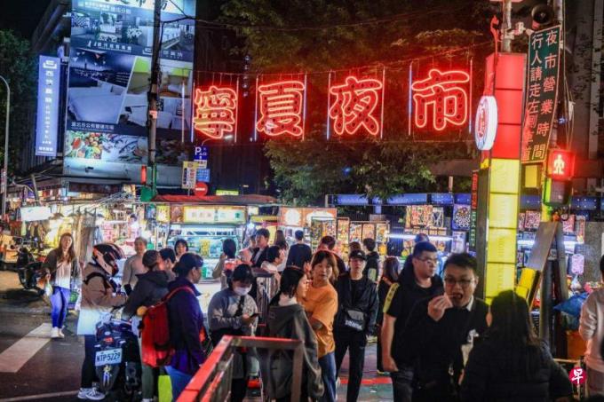 ̨��ҹ���ߺ��� �˳���ѷ��ǰ�پ�