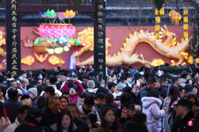 农历新年中国旅游复苏 消费支出回升