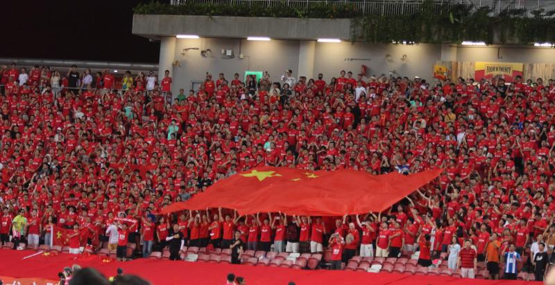 中国队有大批支持者到场观赛。(梁麒麟摄)