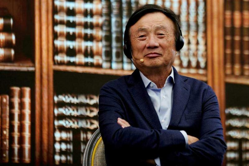 和余承东相反,任正非的形象却以低调和谦逊著称。(彭博社)