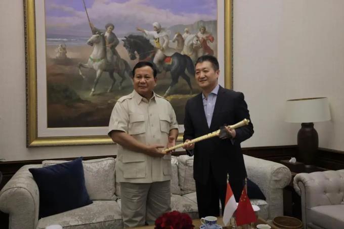 陆慷将离任