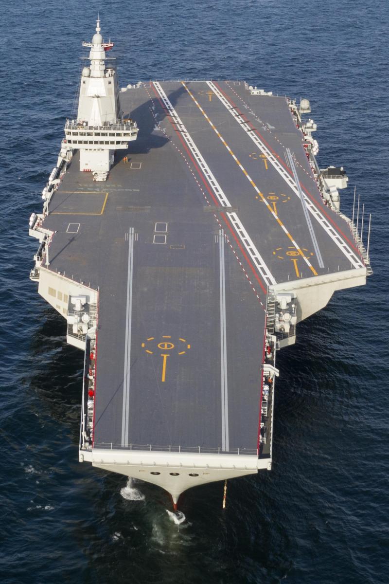 中国第三艘航空母舰福建舰5月8日完成为期八天的首次航行试验任务。(新华社)