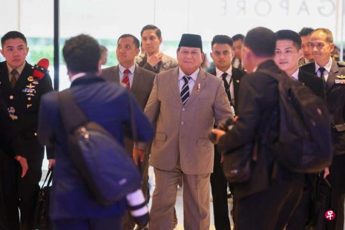 ���ж���ϯ��ɳ���ƻ��� ��������չ�ֻ�Ծ�⽻