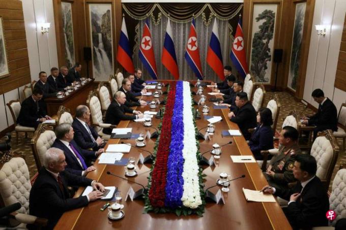 金正恩普京举行大范围会谈 金正恩重申对俄战争支持