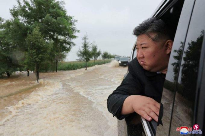 朝鲜暴雨5000多人受困 金正恩斥责官员没做好防范