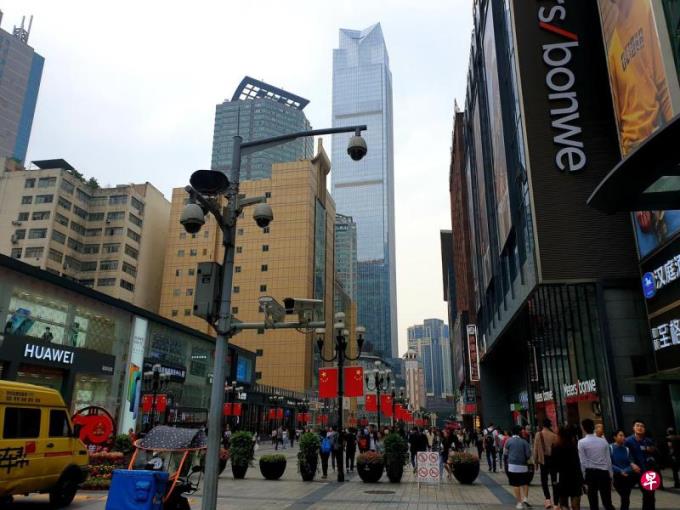 �����ҹ�����������γ�����֮�