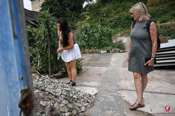 中国大幅收紧跨国收养政策 不再向国外送养儿童