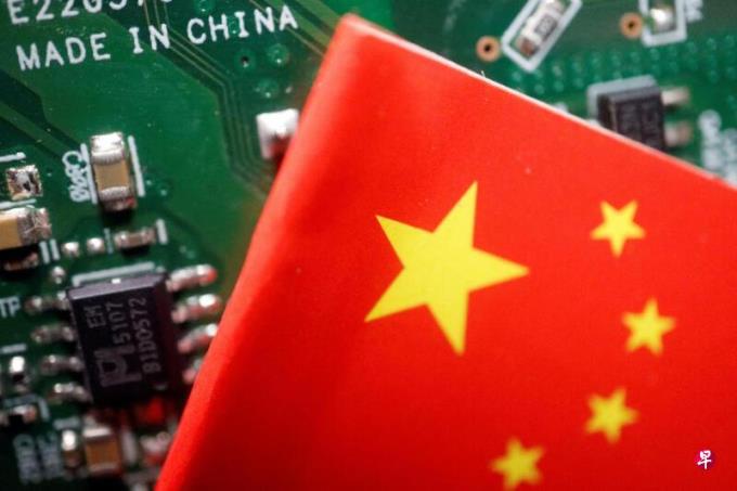 拜登政府据报卸任前封堵中国获取晶片“后门”