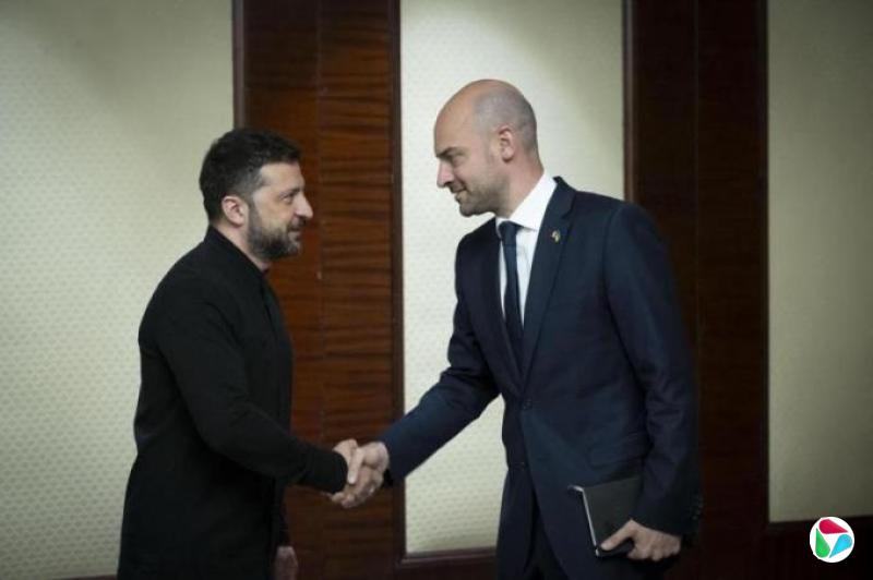 ����˹��������������̸�� �˹�ָ˫���������ֺϷ���