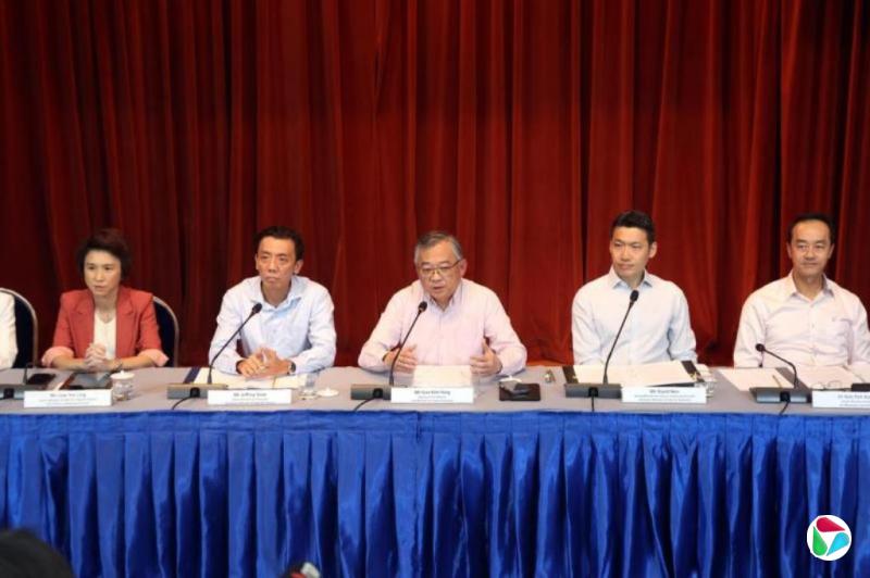 社论:检讨经济策略 回应世界变局