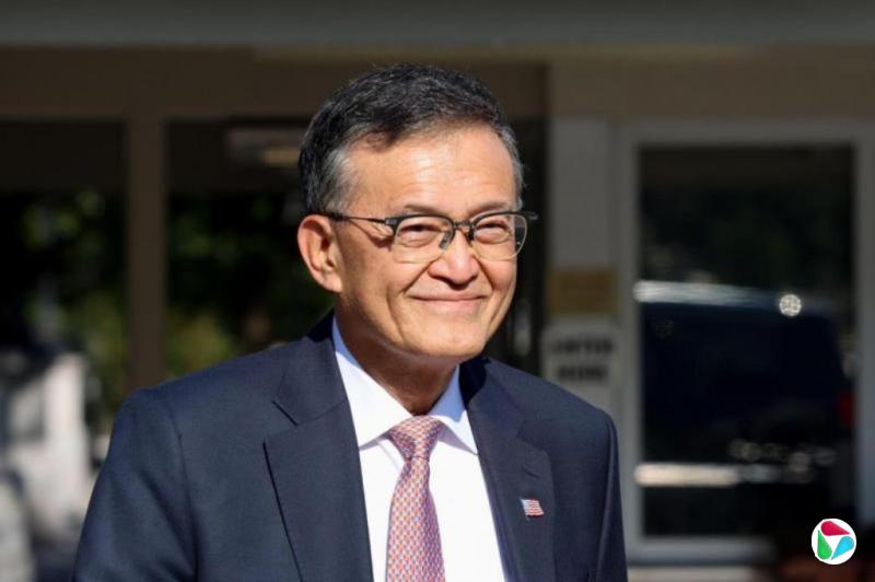 特朗普称英特尔总裁成功故事“非凡”