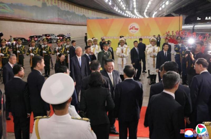 中国行程停留时长破记录 金正恩乘专列返朝