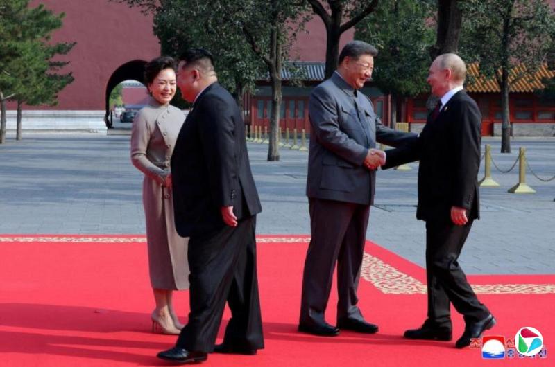 鲁比·奥斯曼 丹·斯利特:习近平和普京“无上限”伙伴关系的局限性