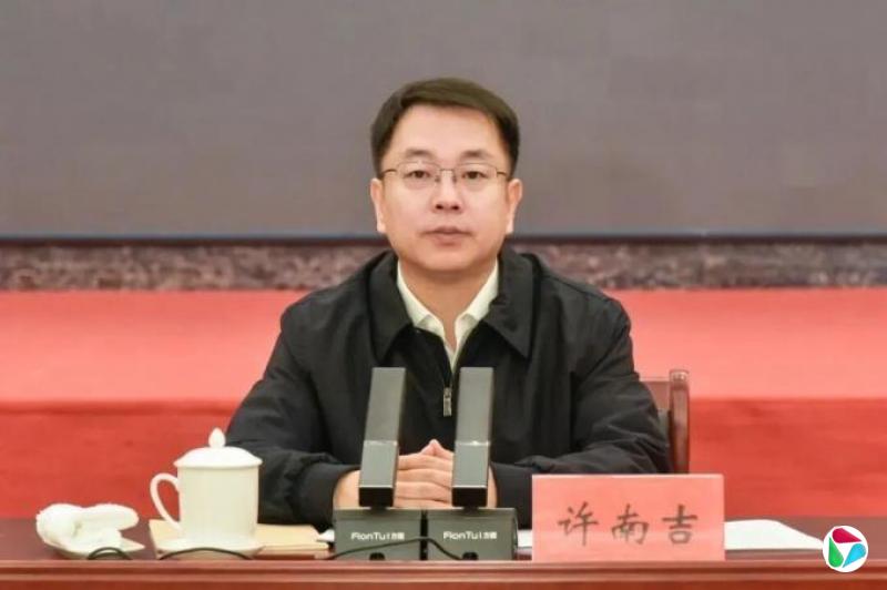 鹰潭市委书记许南吉履新江西省财政厅党组书记