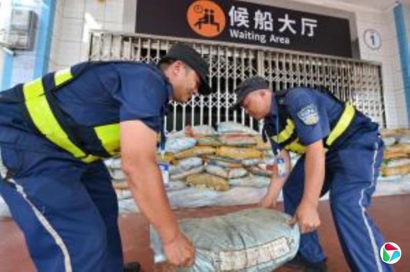 “麦德姆”加强为强台风级 气象台继续发布红色预警