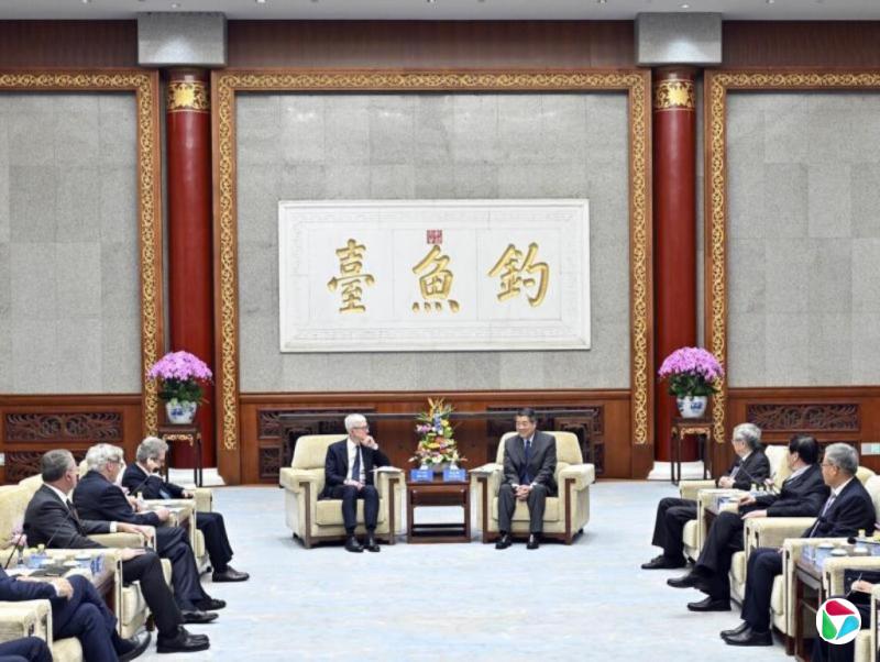 清华经管顾委会会议 97岁朱镕基托人问候