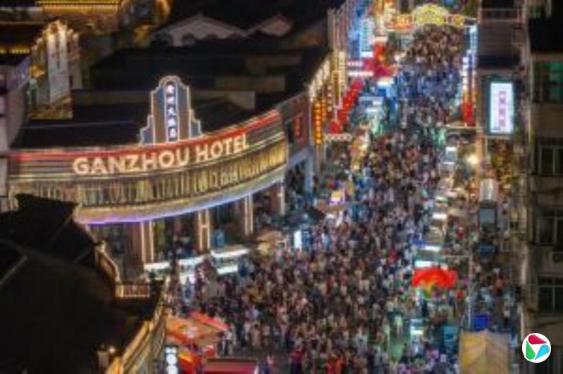 中国前三季49.98亿人次出游 同比增18%