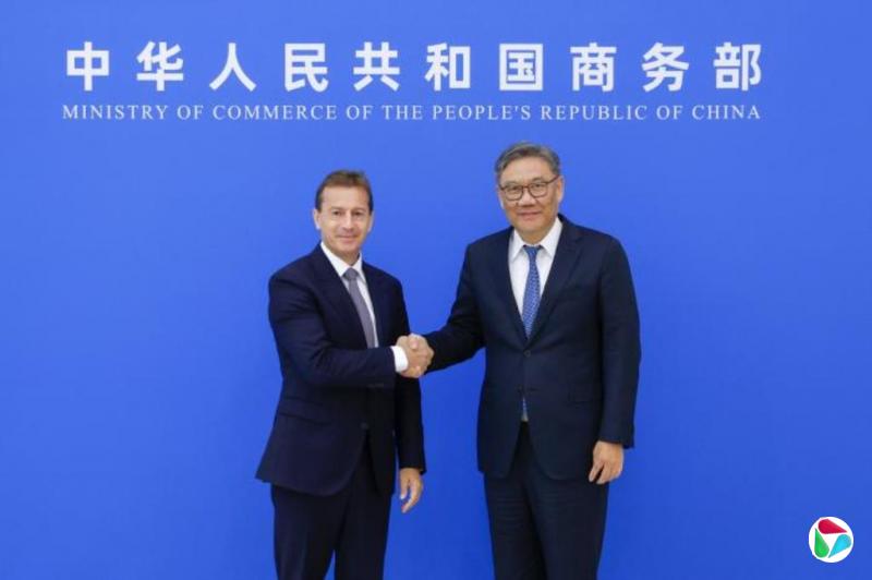 王文涛:推动解决空客在华发展经营问题和关切