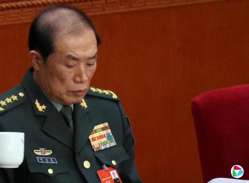 《解放军报》评何卫东苗华案  学者:肯定还有更多将领落马