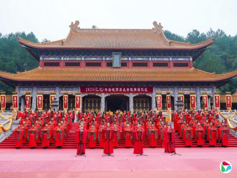 新华社刊连刊署名文章 对台喊话认同是中国人就能谈