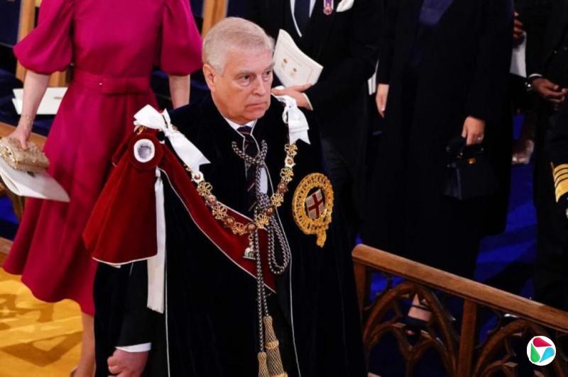 英国安德鲁王子被剥夺王室头衔 将搬离王室住所