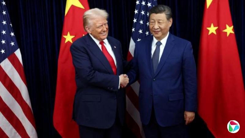 美国总统特朗普和中国在韩国釜山金海国际机场举行双边会晤