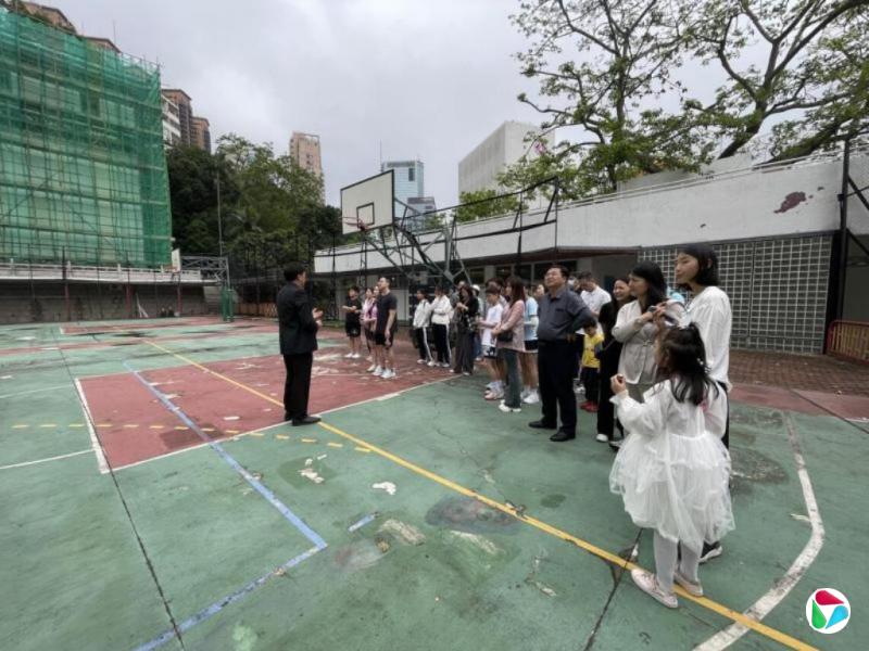香港一小学批准用简体字答卷 逾300名家长联署反对