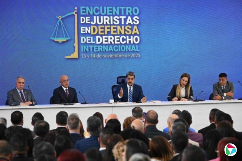 马杜罗:美国在加勒比地区战争行为构成巨大国际挑战