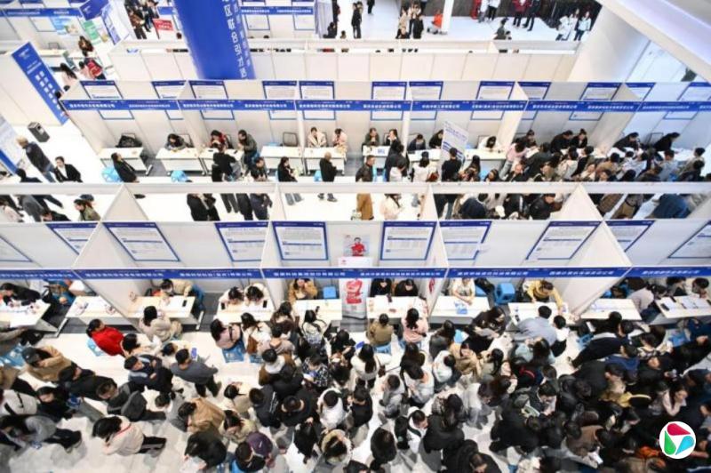 中国10月非在校青年失业17.3% 近四个月以来最低