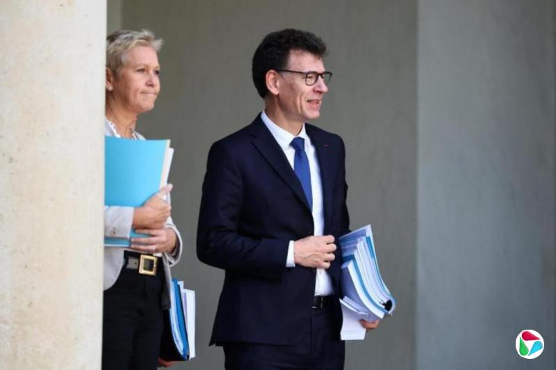 法国将资助15战略研究项目 增强科学技术实力