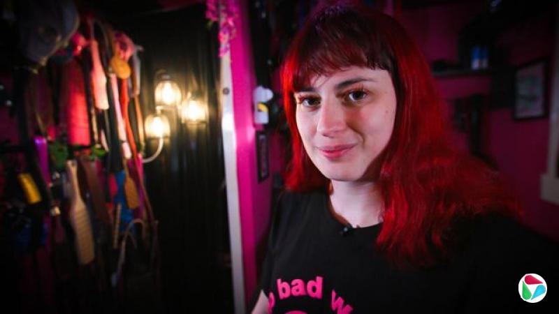 աάžͷ΢ЦһͷȾɫĳһӡɫֵĺɫT࣬ԿҹϹһϵƤĴ塣߻谵