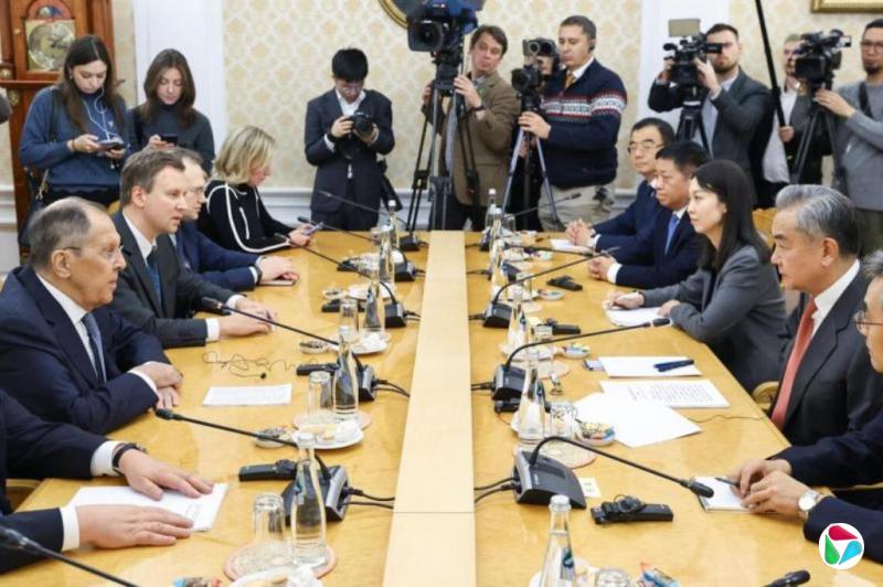 王毅访俄 北京罕见提中俄就涉及日本问题“战略对表”