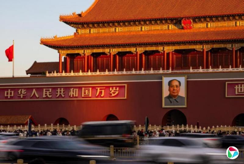 中共政治局会议:明年继续实施更积极财政政策