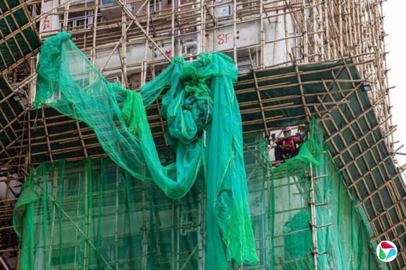 致命大火后全港224栋私人大楼外墙棚网已拆除