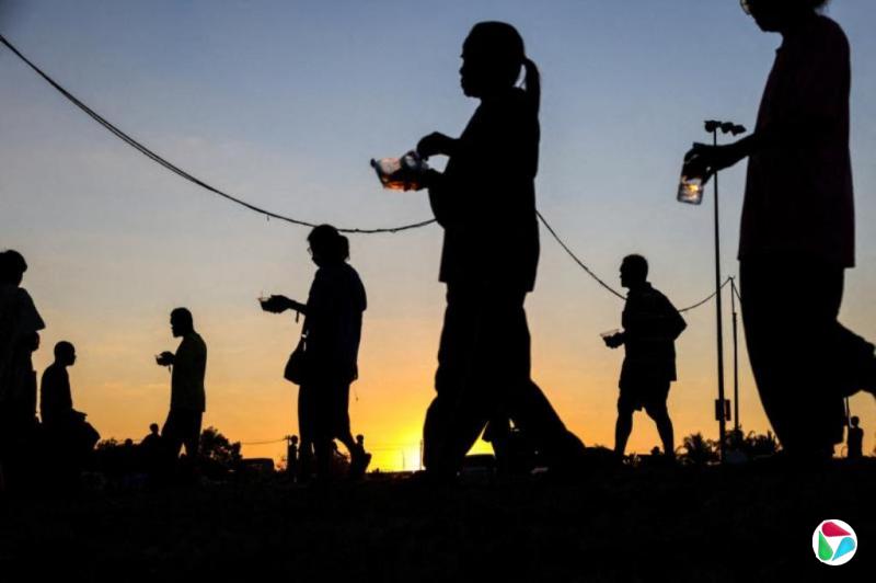 泰柬边境冲突造成柬50多万人流离失所