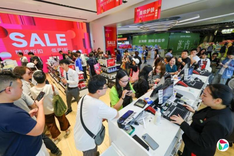 ����ɣ����Ϸ��ʹ���������ս