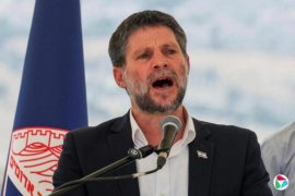 Ӣ���µ�14��Ǵ����ɫ���½���̫�˶��ӵ�