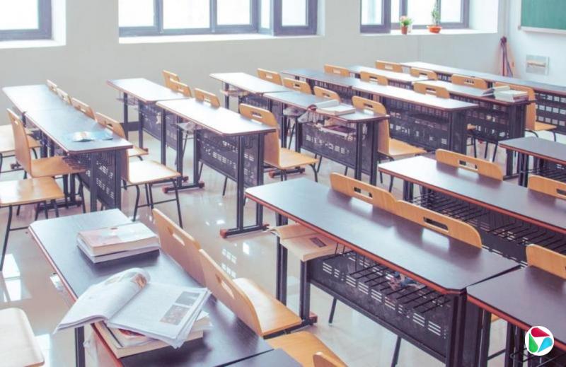 �������ܼࣺѧУ�����Խ���������������תУ��