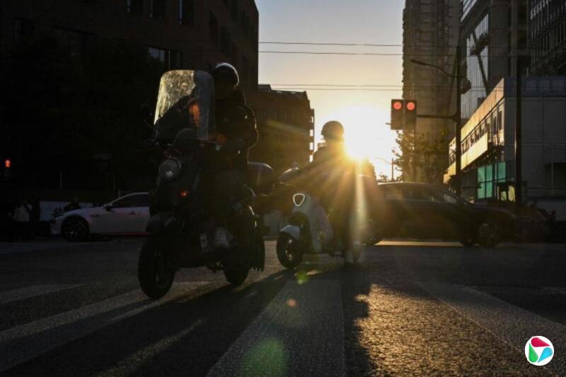 中国明年将继续实施更积极财政政策