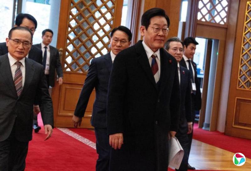 ������ͳ�����Ǩַ ��������ʽ������̨�칫