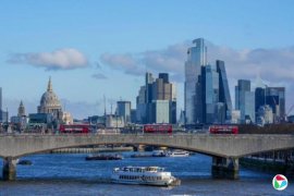 Ӣ������ҵ���ֳ�������̬��