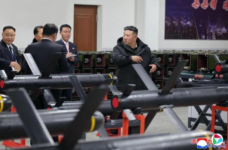 �������û��ڼ� ����ͻ�䵯������ ר�ң�˫��ʩѹ���з��