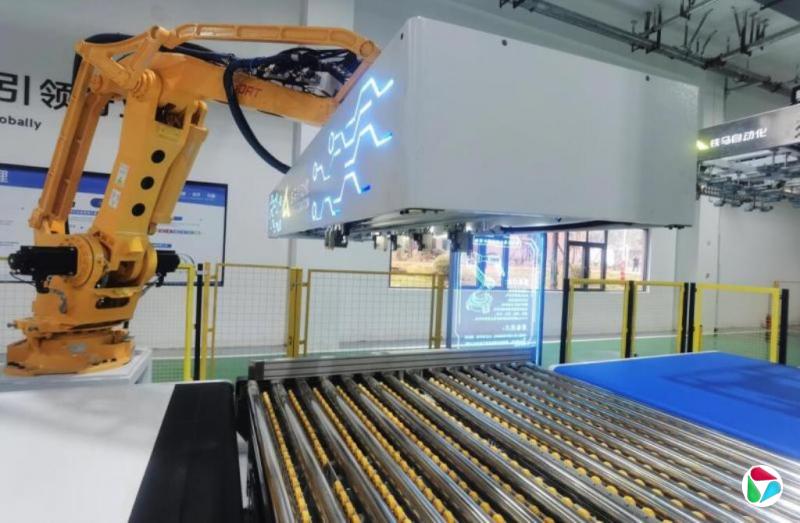 中国股市延续开年涨势 沪指升至逾十年来新高