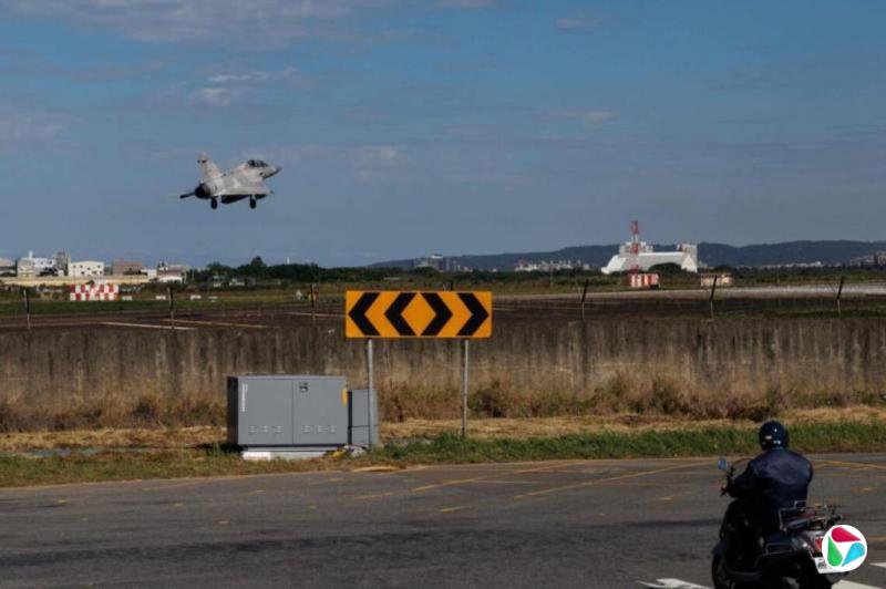 �й��ظ壺̨���ٽ��ؼ�ʱ�� ���Ȱ��·�������һ����