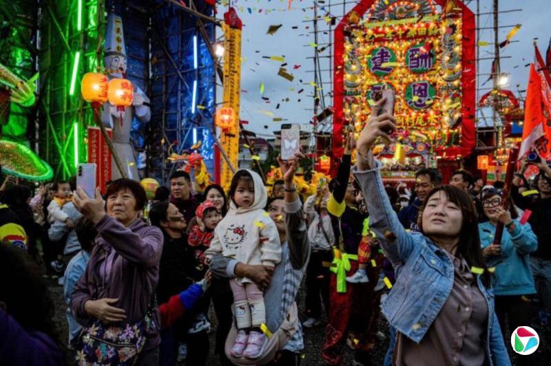 ����ɣ����������ȺΪ�γ��ַֻ���